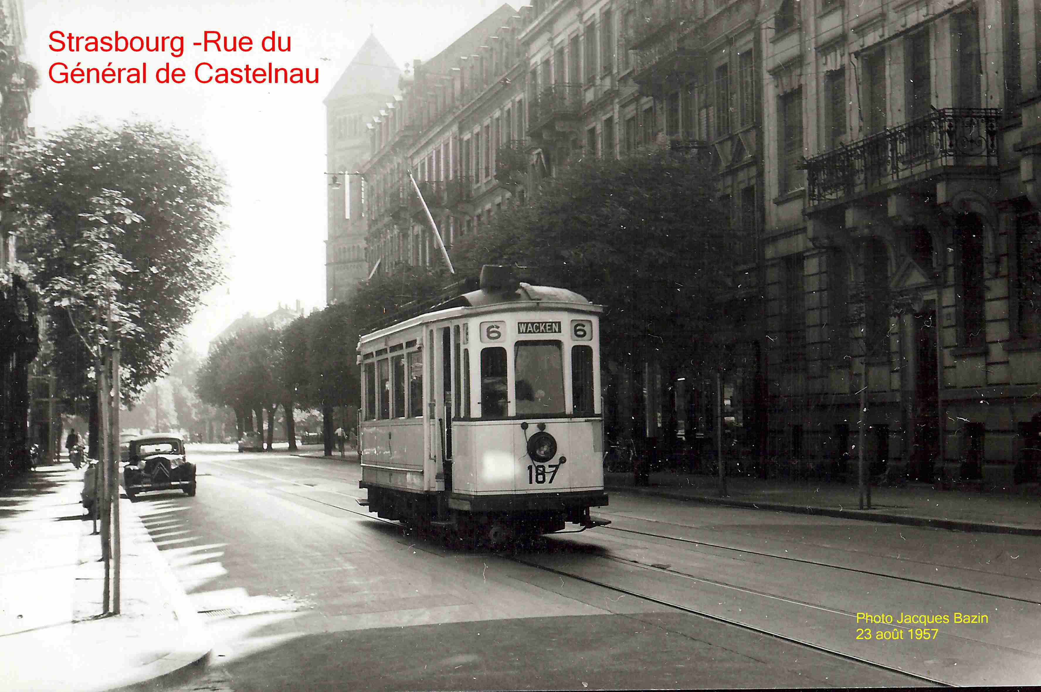 La motrice n� 187 Rue du G�n�ral de Castelnau.